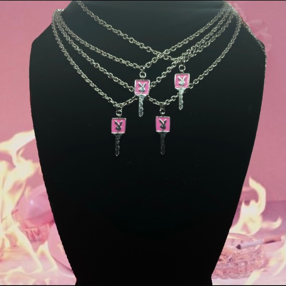 SOLD OUT DO NOT BUY ( Playboy bunny key ball necklace - Picture 2 of 4